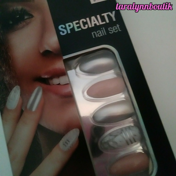 💅Salon Perfect Nails x2💅 - Picture 3 of 9